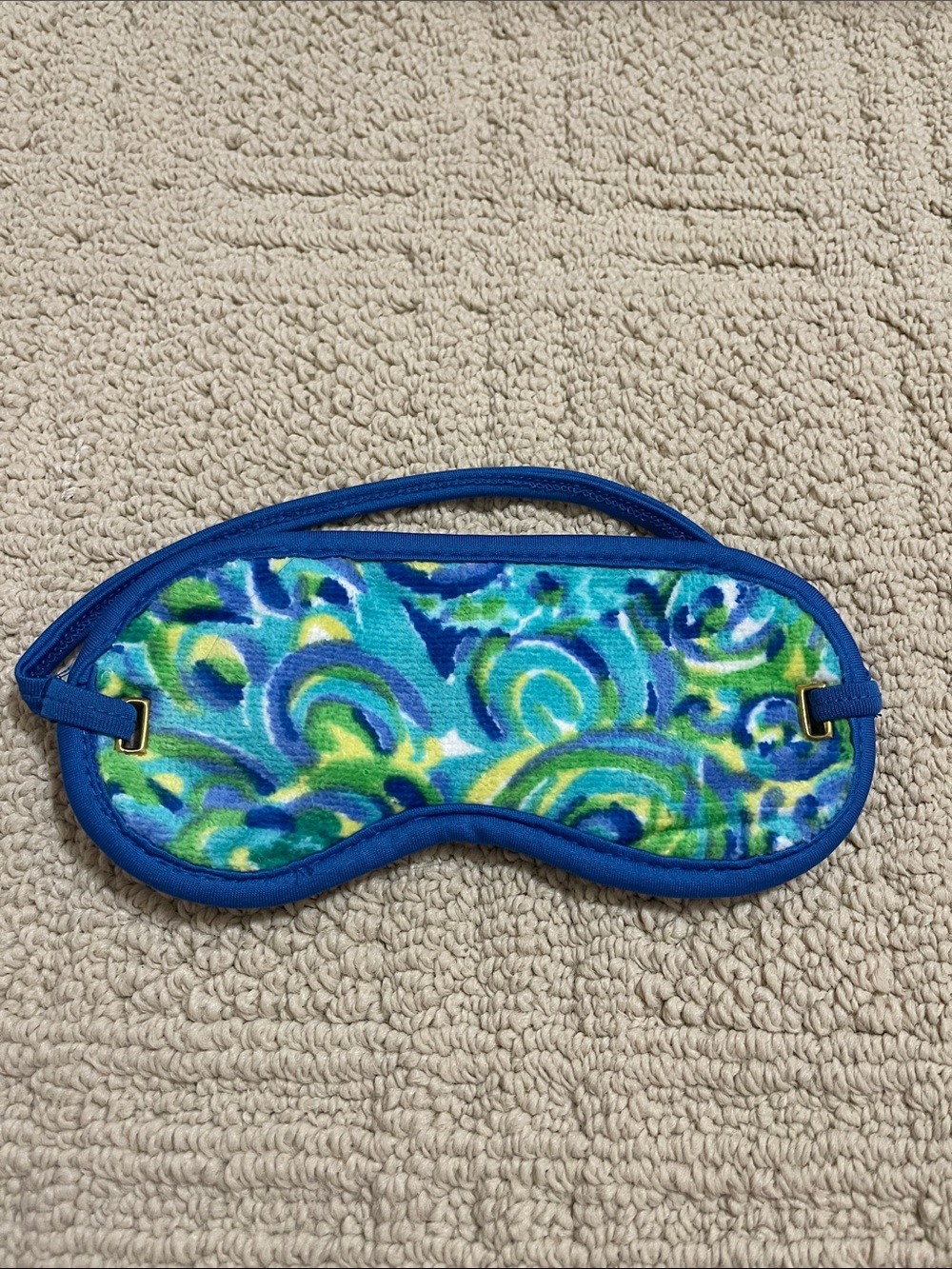 Lilly Pulitzer sleeping mask with gel pack